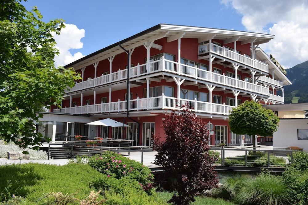 Das Hotel Eden - Das Aktiv- & Wohlfuehlhotel In Tirol Auf 1200M Hoehe Seefeld in Tirol Exterior foto